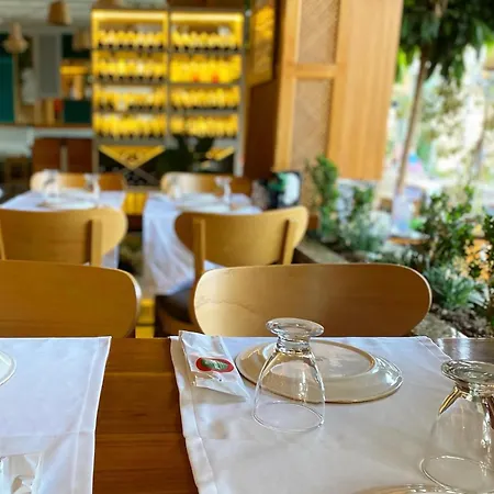 Yeshill Boutique マルマリス